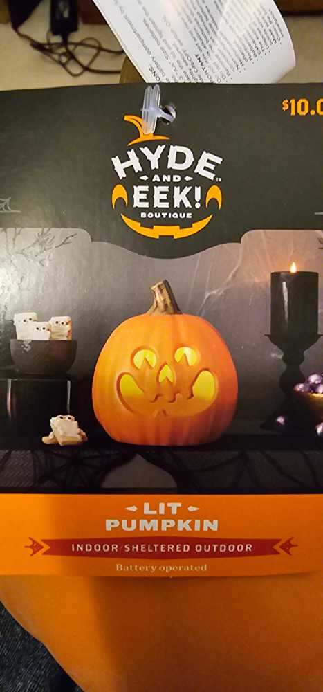 Jack O Lantern   vinyl figure collectible [Barcode 191908853277] - Main Image 3