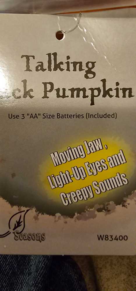 Jack O Lantern   vinyl figure collectible [Barcode 190842834007] - Main Image 2