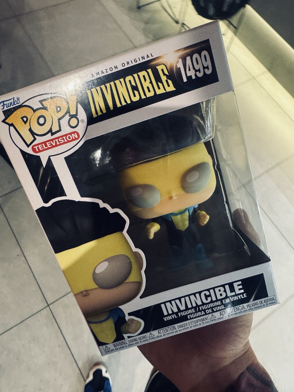 Invincible  vinyl figure collectible - Main Image 2