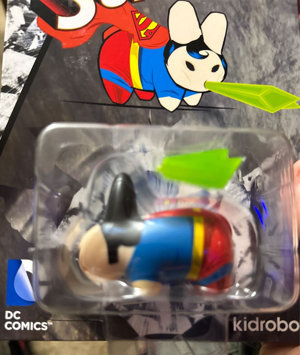 Kidrobot Dc Kidrobot Superman Labbit 2.5” Kozik  vinyl figure collectible [Barcode 883975139056] - Main Image 3