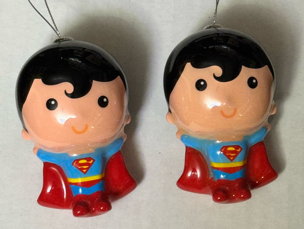 Superman Glossy Big Head Ornament  vinyl figure collectible - Main Image 2
