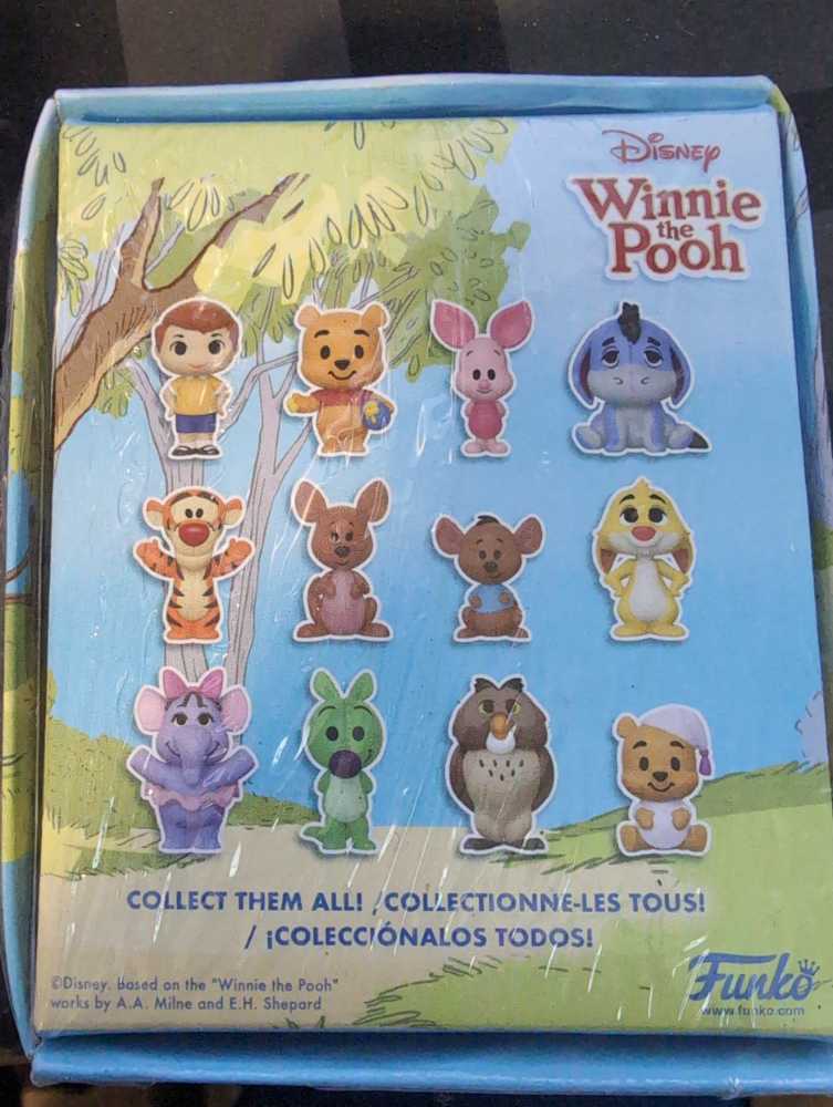 Heffalump - Winnie the Pooh vinyl figure collectible [Barcode 889698375597] - Main Image 2