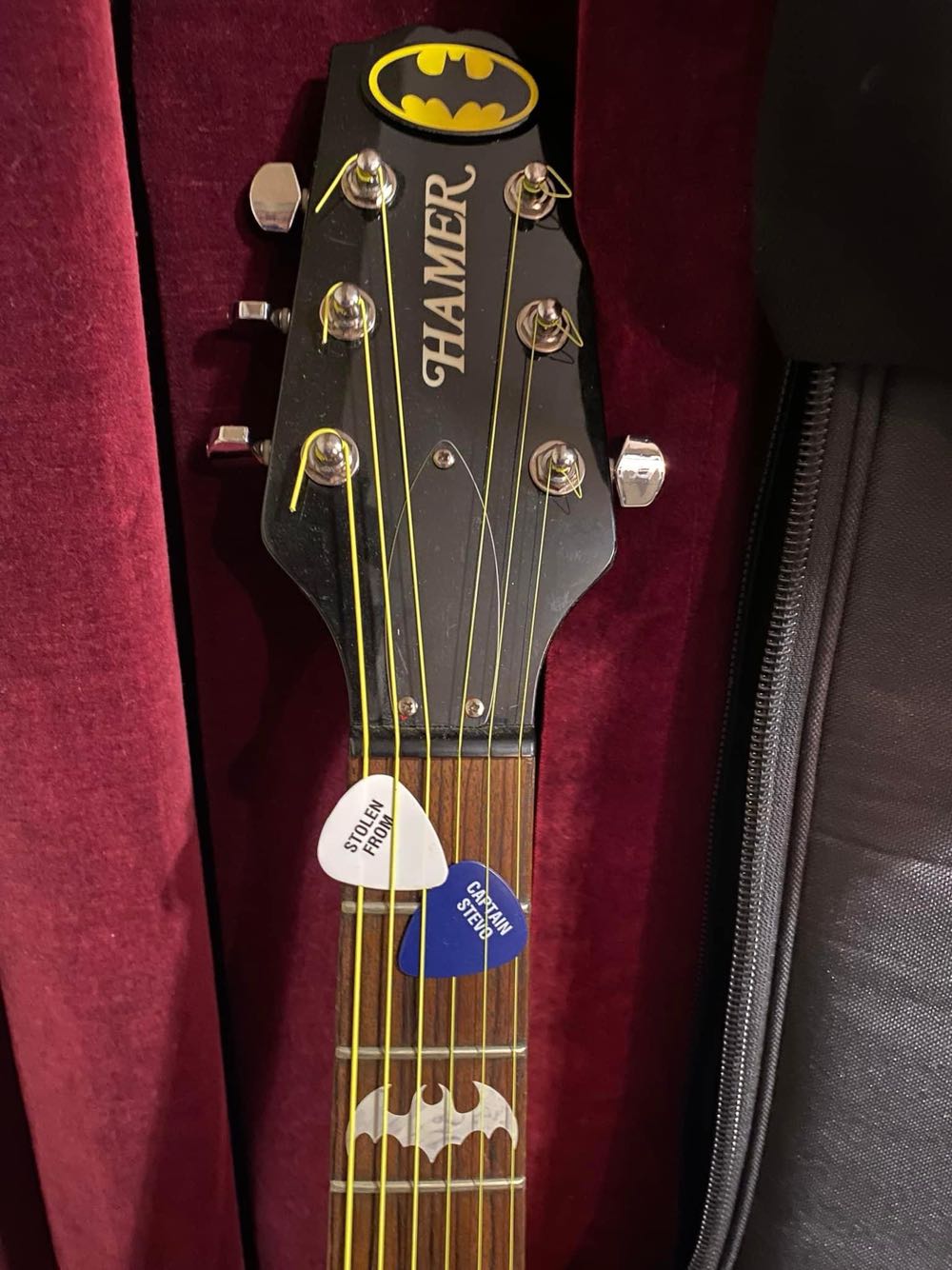 Hamer Slammer Guitar Batman Themed  vinyl figure collectible - Main Image 3