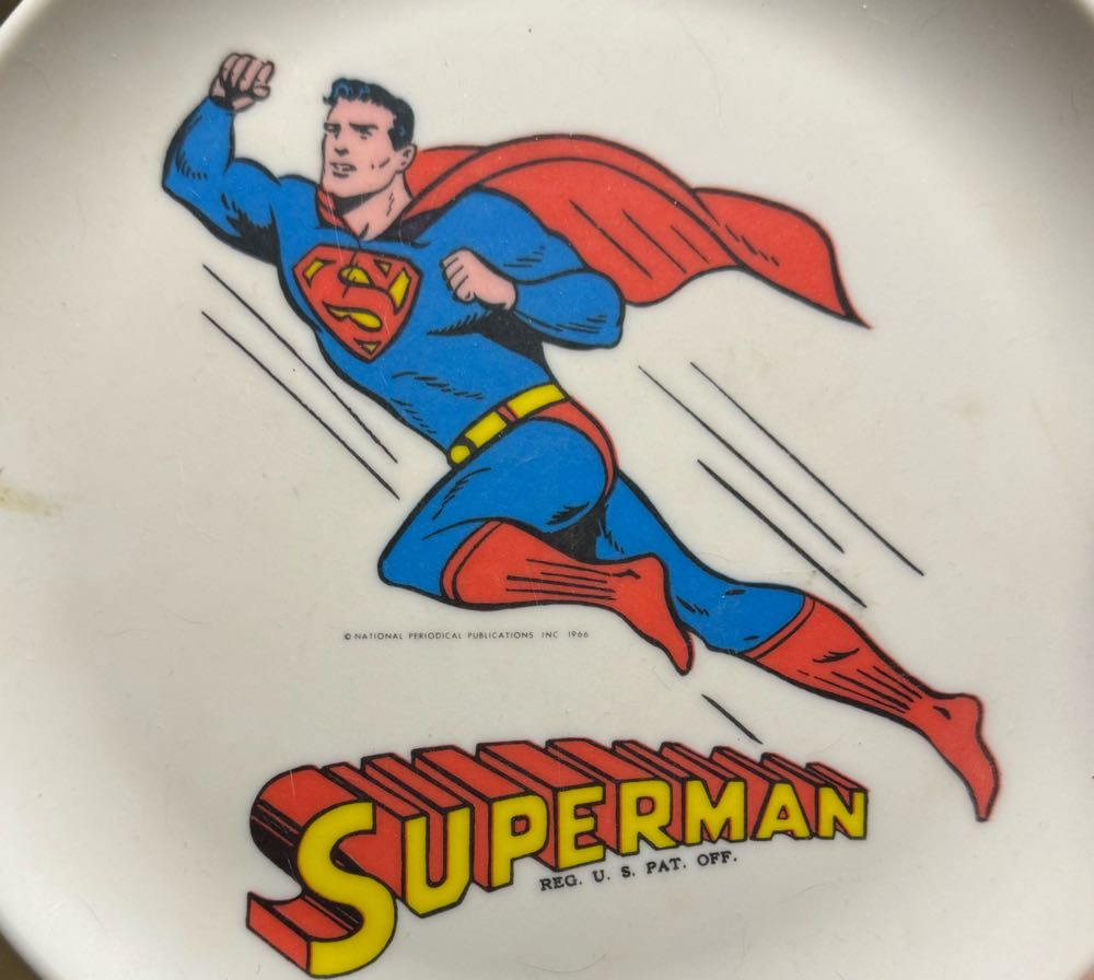 Superman plate vintage plastic  vinyl figure collectible - Main Image 2