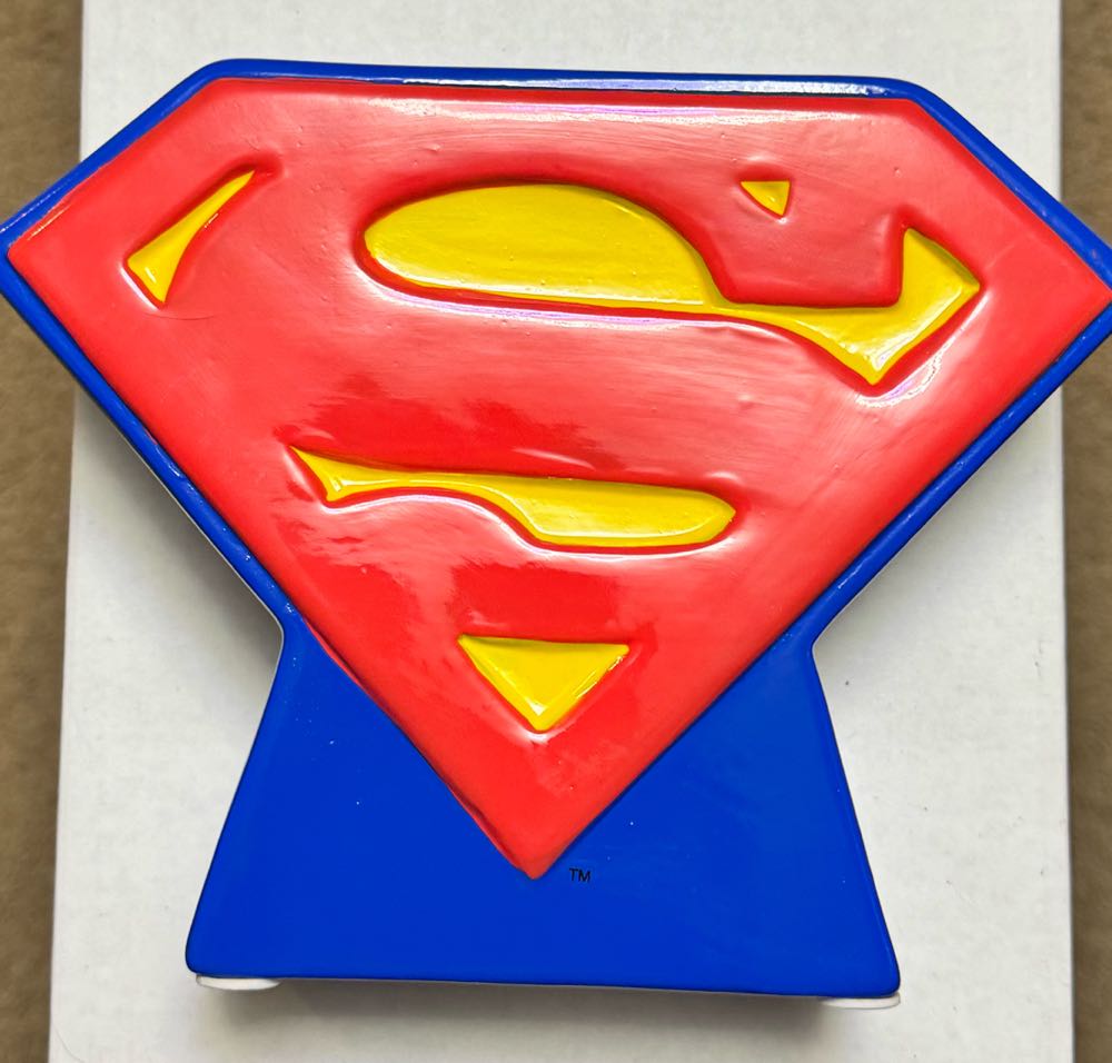 Superman Bank shaped like the S shield  vinyl figure collectible - Main Image 2