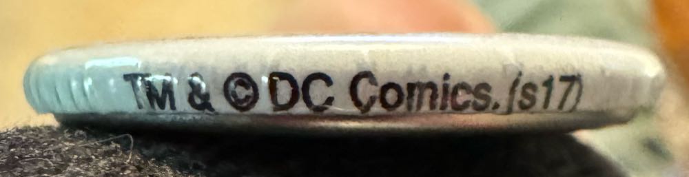 Hat Pin - Superman Homer Simpson - DC Comics vinyl figure collectible - Main Image 2