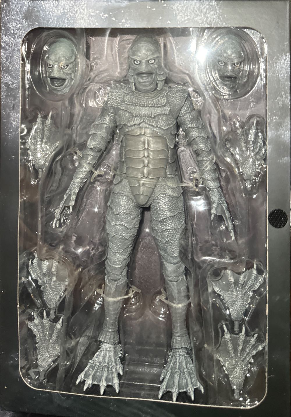 Creature From the Black Lagoon - Universal Monsters vinyl figure collectible [Barcode 634482048238] - Main Image 2