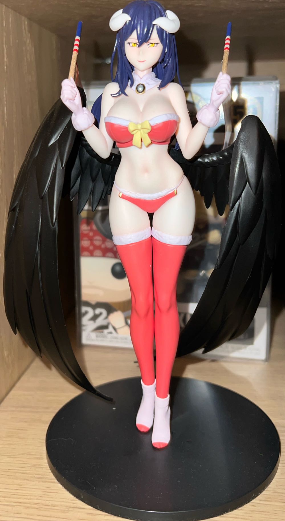 Christmas Queen  vinyl figure collectible - Main Image 2