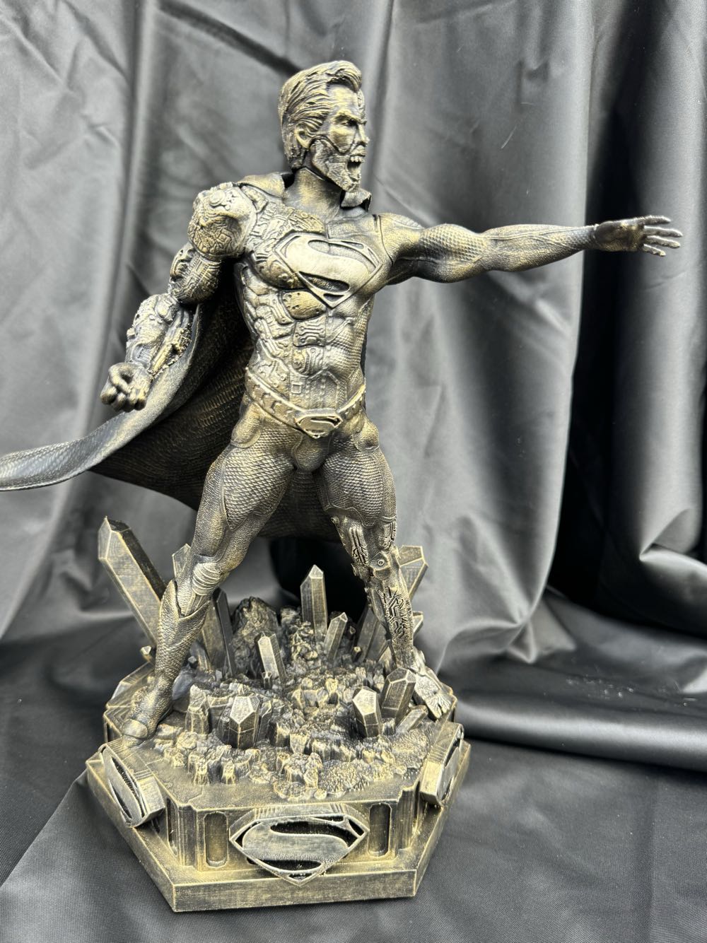 Cyborg Superman 3D Printed  vinyl figure collectible - Main Image 2