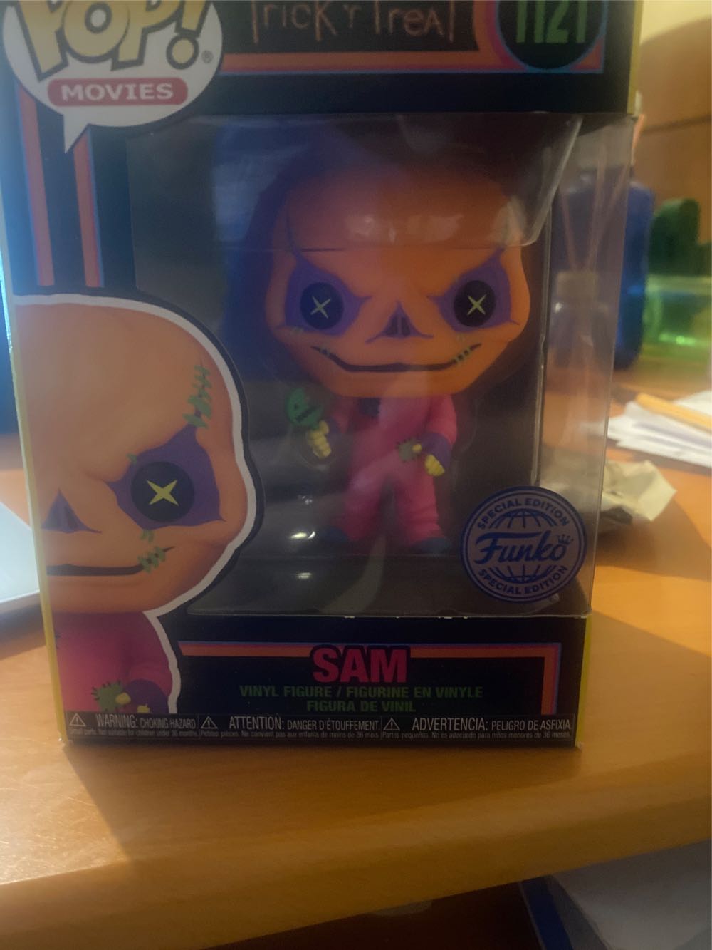 Starting Lineup Eric Lindros Philadelphia Flyers Nhl Action Figure & Exclusive Collector Skybox Trading Card