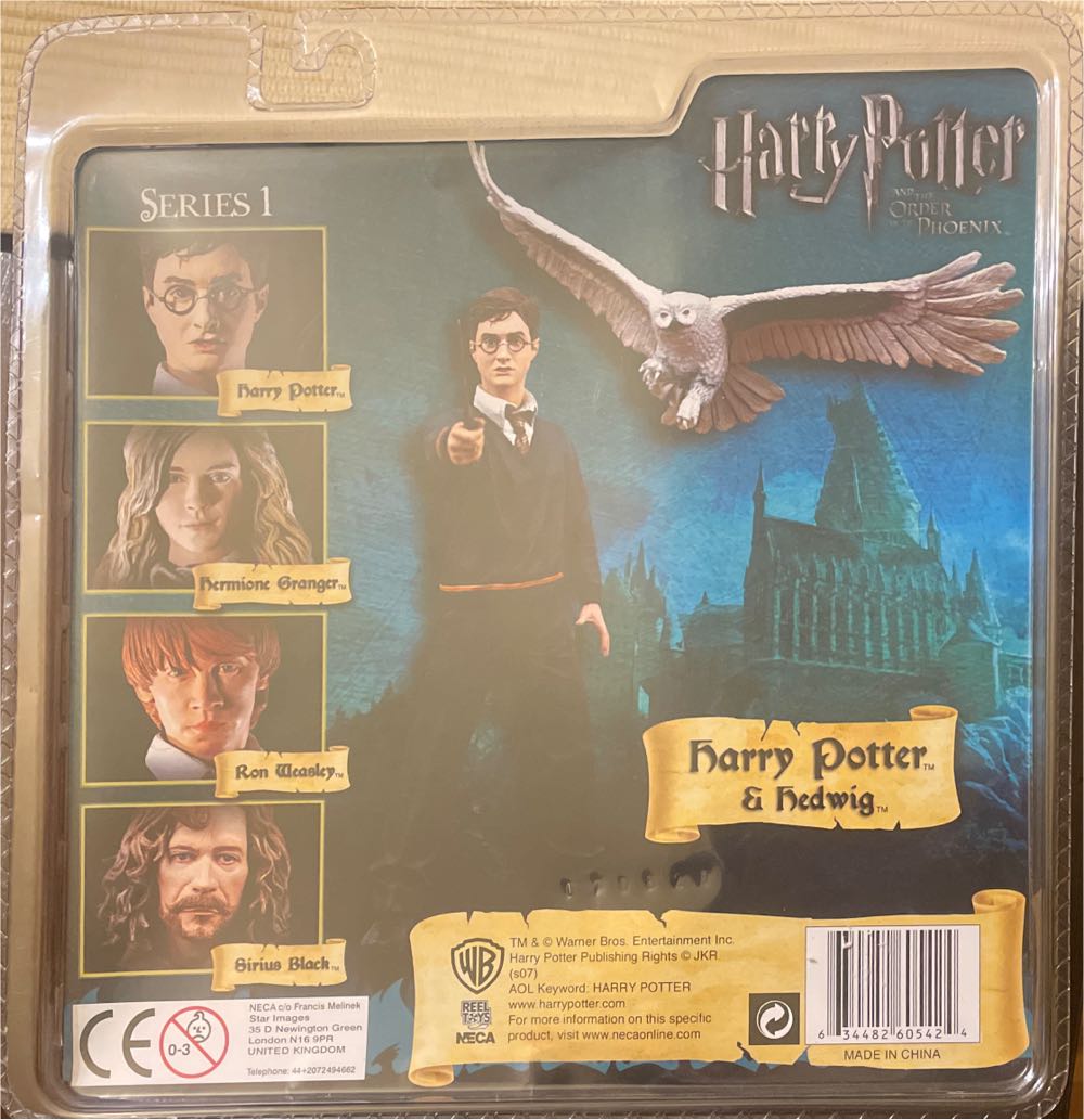 & Base Neca Harry Potter Hedwig Action W Wand & Exclusive New The Series Order Of Phoenix 2 6” 1  vinyl figure collectible [Barcode 634482605424] - Main Image 2