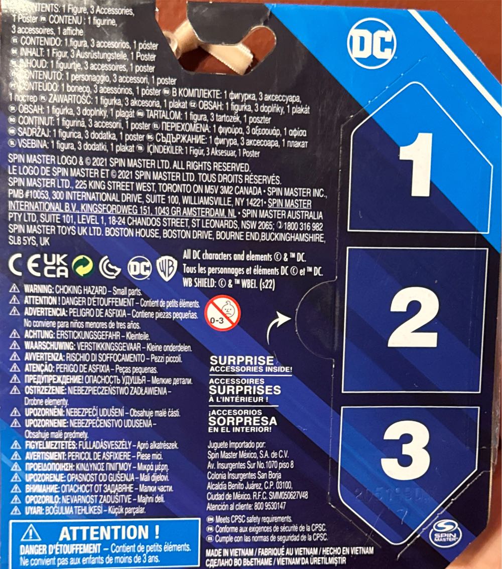 Dc Universe Superman 3.75 Inch Surprise Accessories  vinyl figure collectible [Barcode 778988423356] - Main Image 2