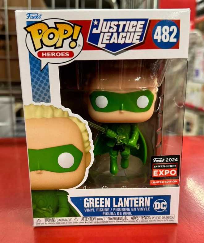 Green Lantern - Green Lantern vinyl figure collectible [Barcode 889698742627] - Main Image 3