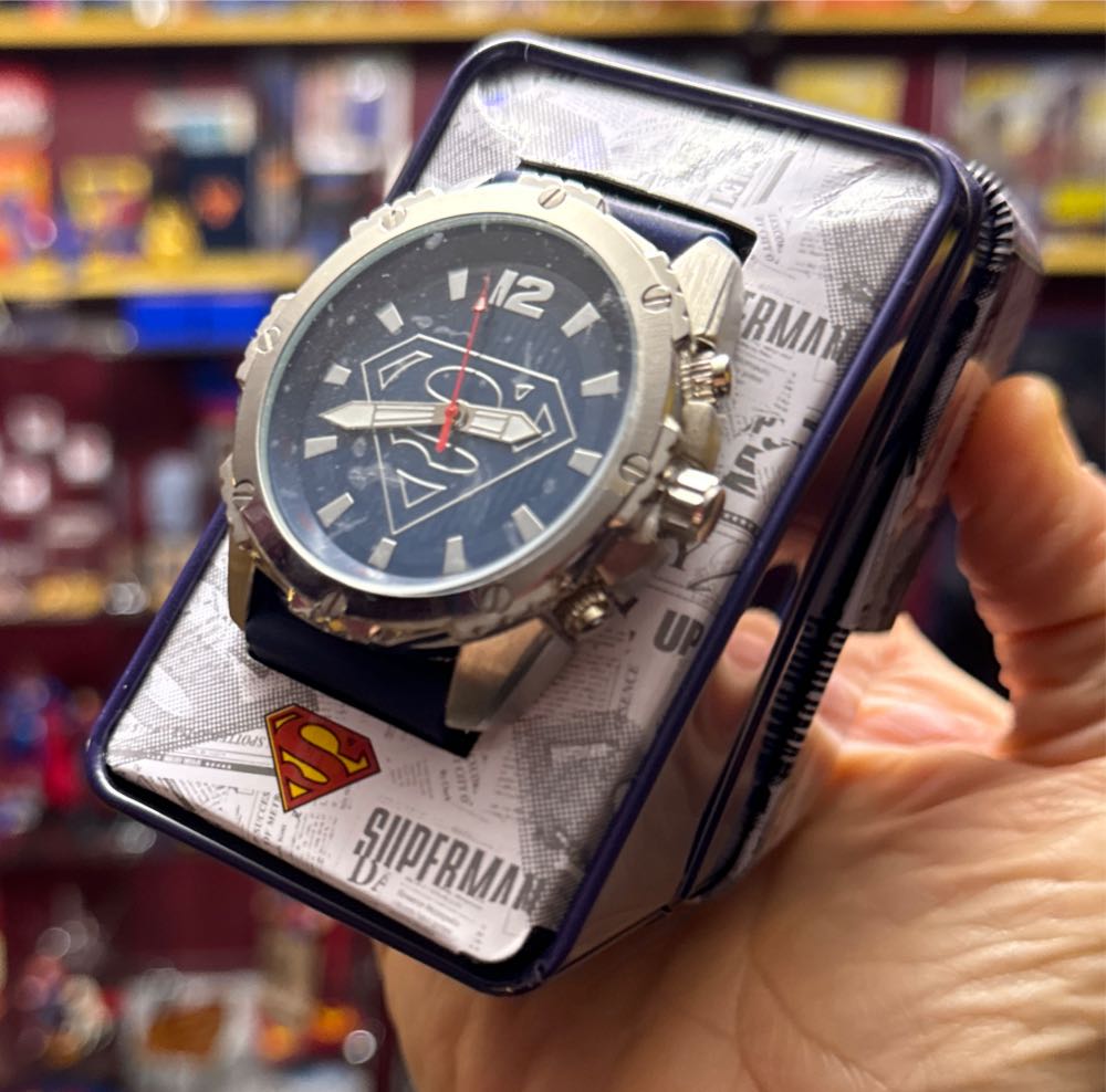 Superman Wrist Watch Takes A Battery With Superman Newspaper Print Tin  vinyl figure collectible - Main Image 3