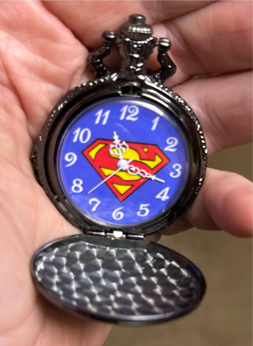 Superman pocket watch with classic Superman shield on the face and on the cover  vinyl figure collectible - Main Image 2