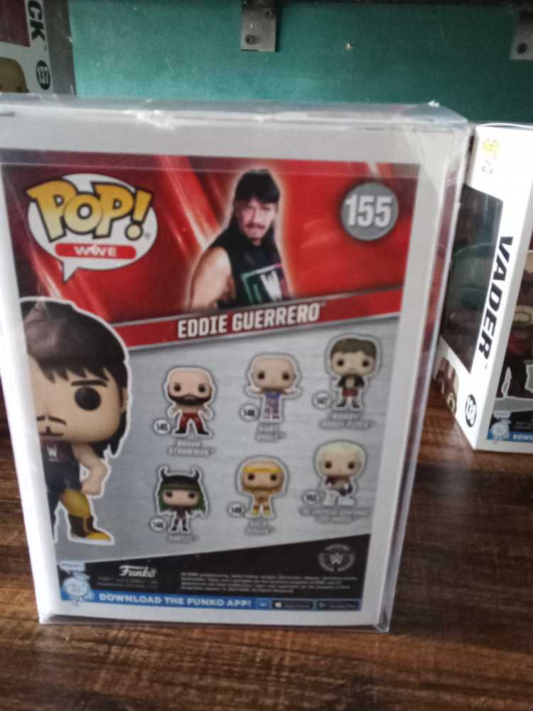 Eddie Guerrero - WWE vinyl figure collectible [Barcode 889698751285] - Main Image 2