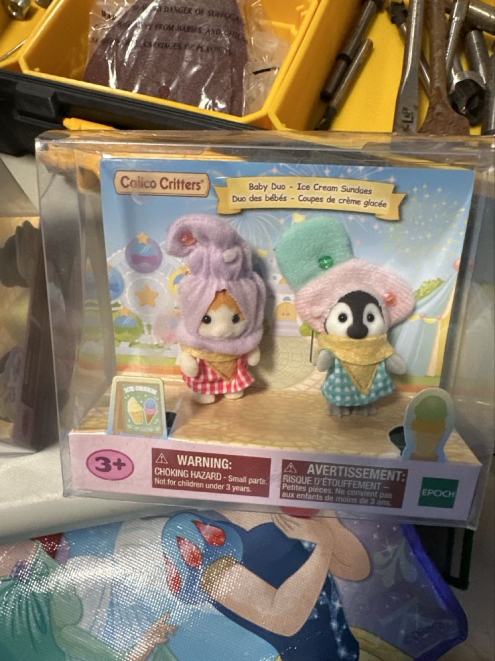 Coca-Cola Town Square Collection Red & White Airplane 2002