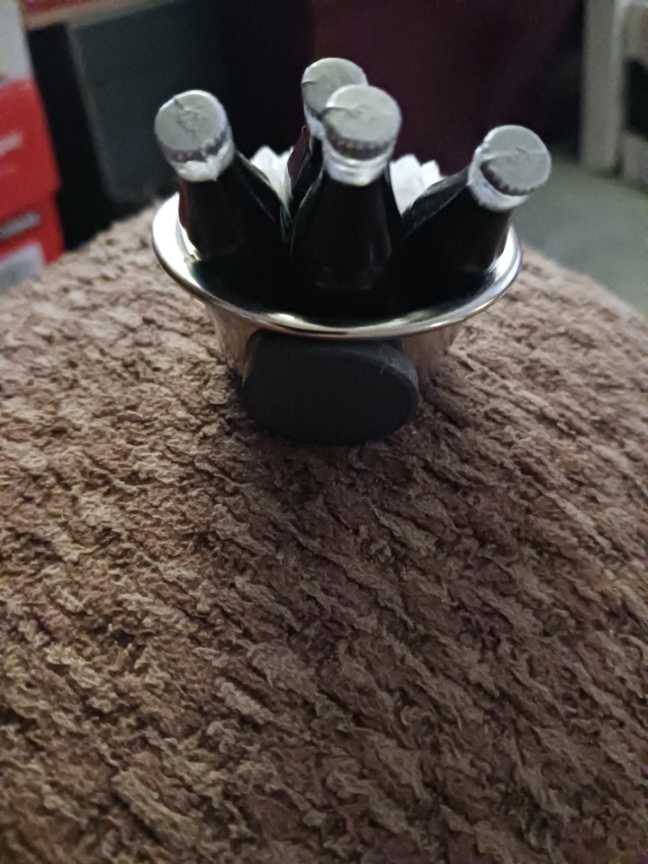 Coca-Cola Magnets Coke Bottles In Ice In Silver Bowl - Coca-Cola vinyl figure collectible - Main Image 2