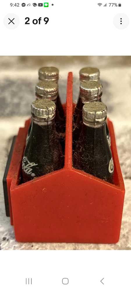 Coca-Cola Magnets 6 Pack Coke Bottles In Carrier With Handle - Coca-Cola vinyl figure collectible - Main Image 3