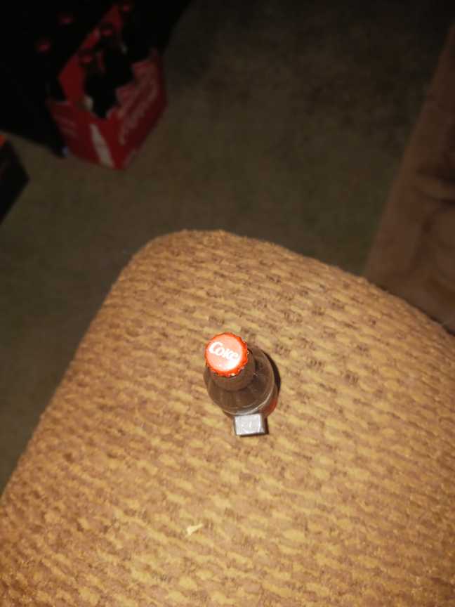 Coca-Cola Miniature Magnets Coke Bottle Liquid Filled 2006 - Coca-Cola vinyl figure collectible - Main Image 3