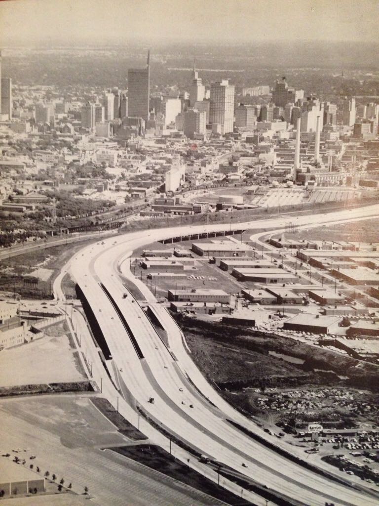 Texas Highways  (November) magazine collectible - Main Image 2