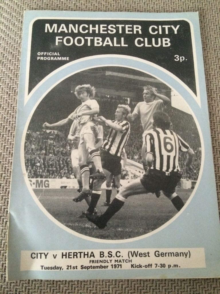 Manchester City Friendly Match Programme 1971  (September) magazine collectible - Main Image 1