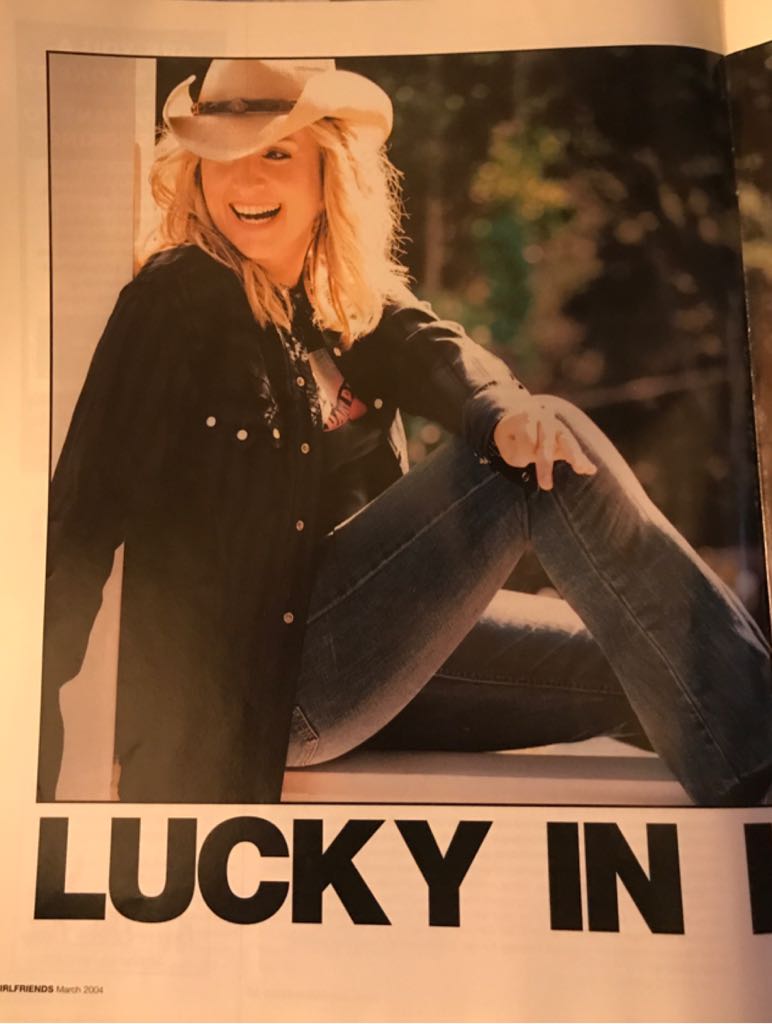 Girlfriends  (March) magazine collectible - Main Image 2