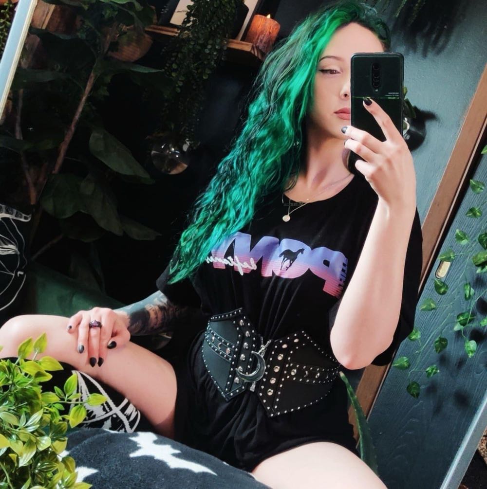 XTC Claudia Adult  (agosto) magazine collectible - Main Image 3