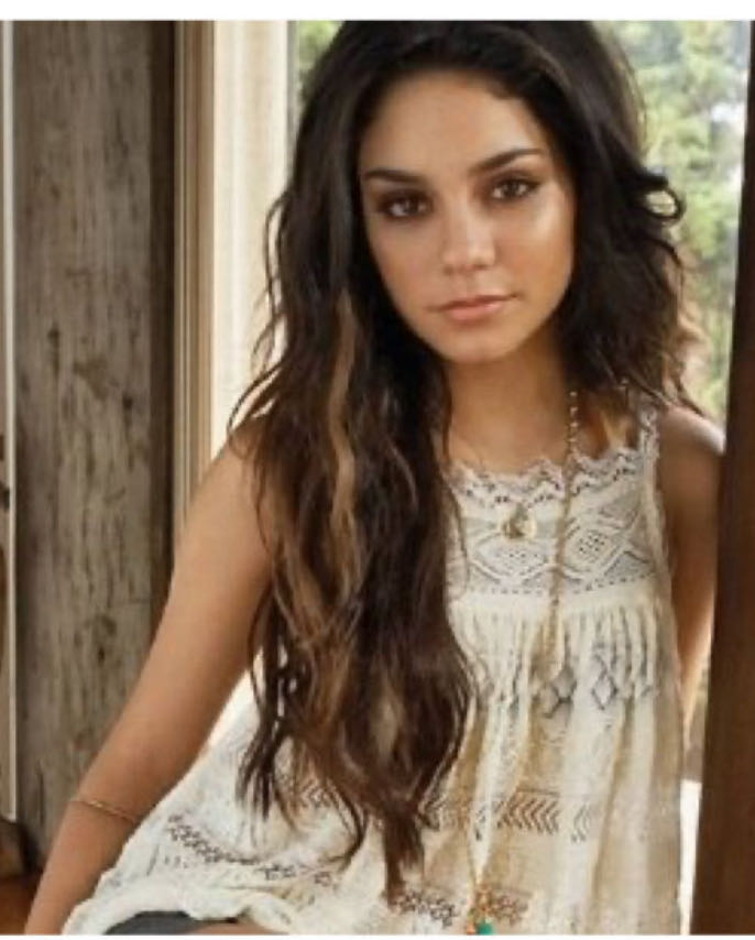 Oui  (May) magazine collectible - Main Image 3