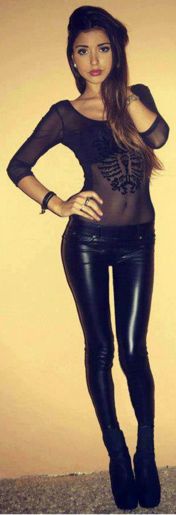 Panty Play Shiny  (January) magazine collectible - Main Image 2