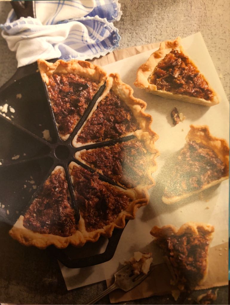 Cast Iron Classics  (May) magazine collectible - Main Image 2