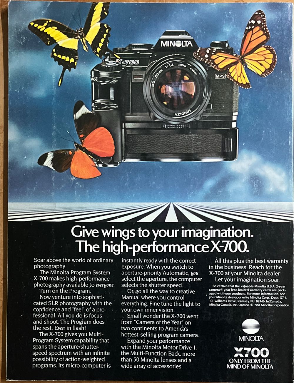 Photography Annual 1985  magazine collectible [Barcode 01402414263956] - Main Image 2