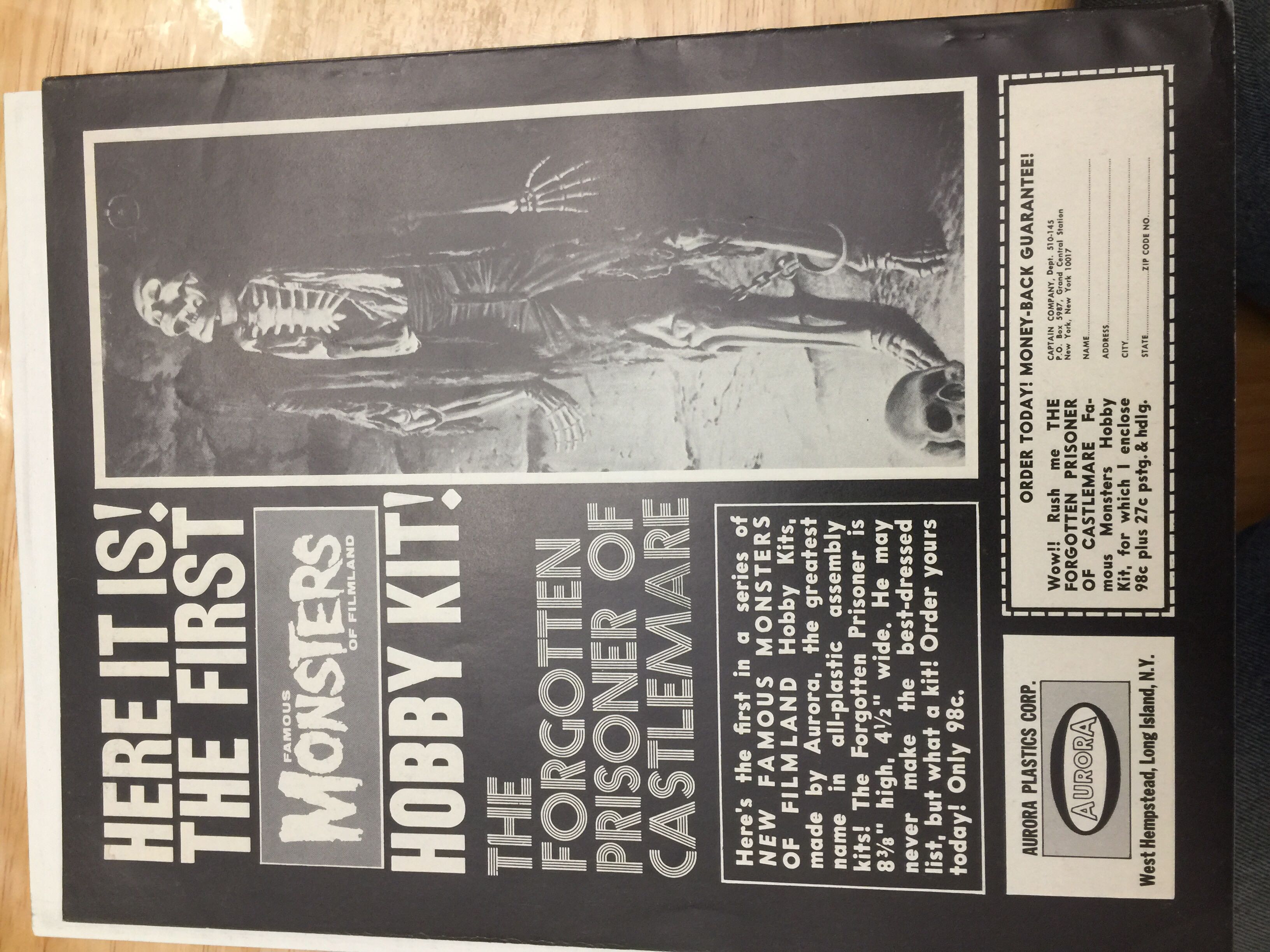 Famous Monsters Of Filmland 45  (July) magazine collectible - Main Image 2