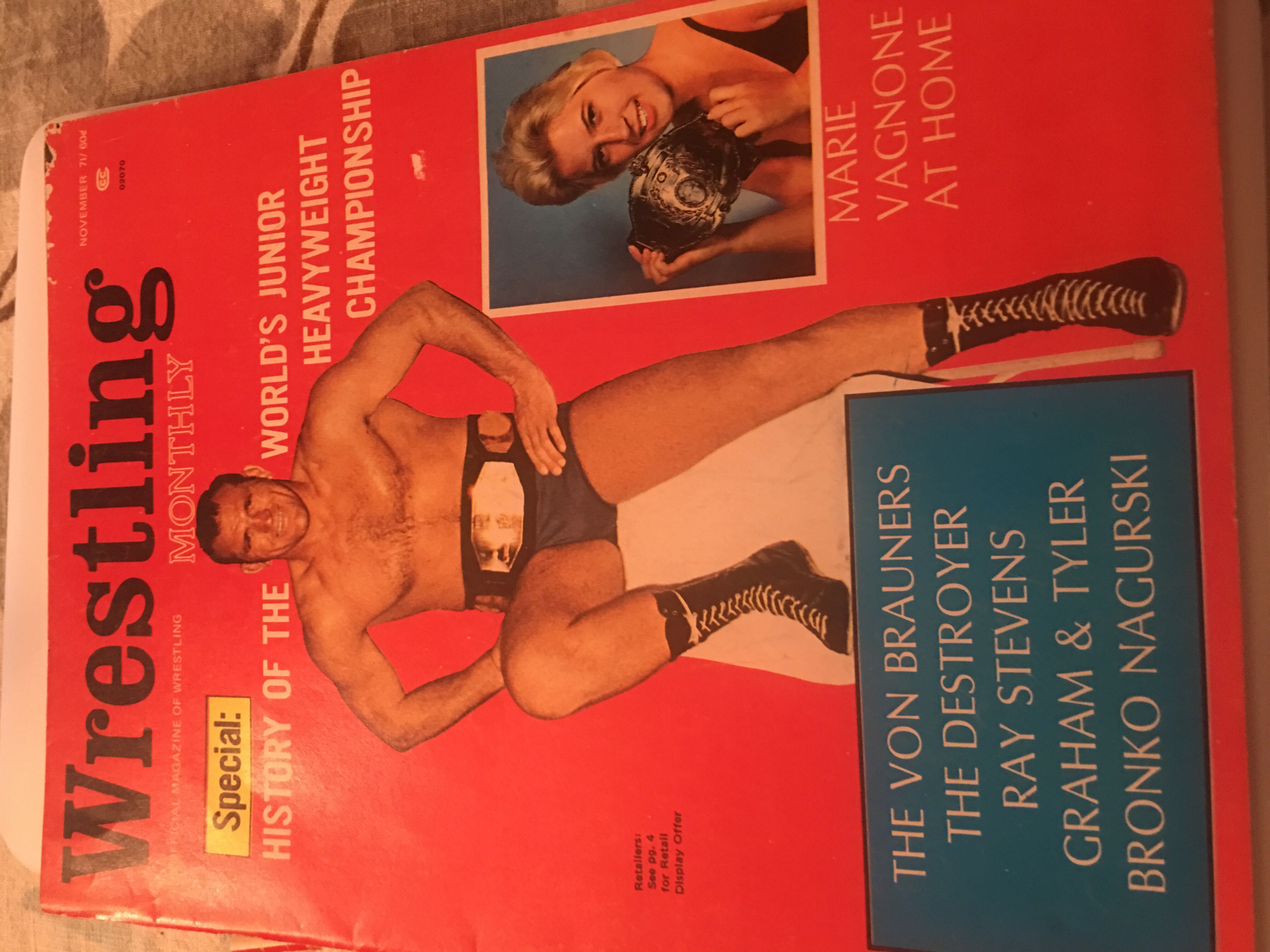 Wrestling  MONTHLY NOV 1971  magazine collectible - Main Image 1