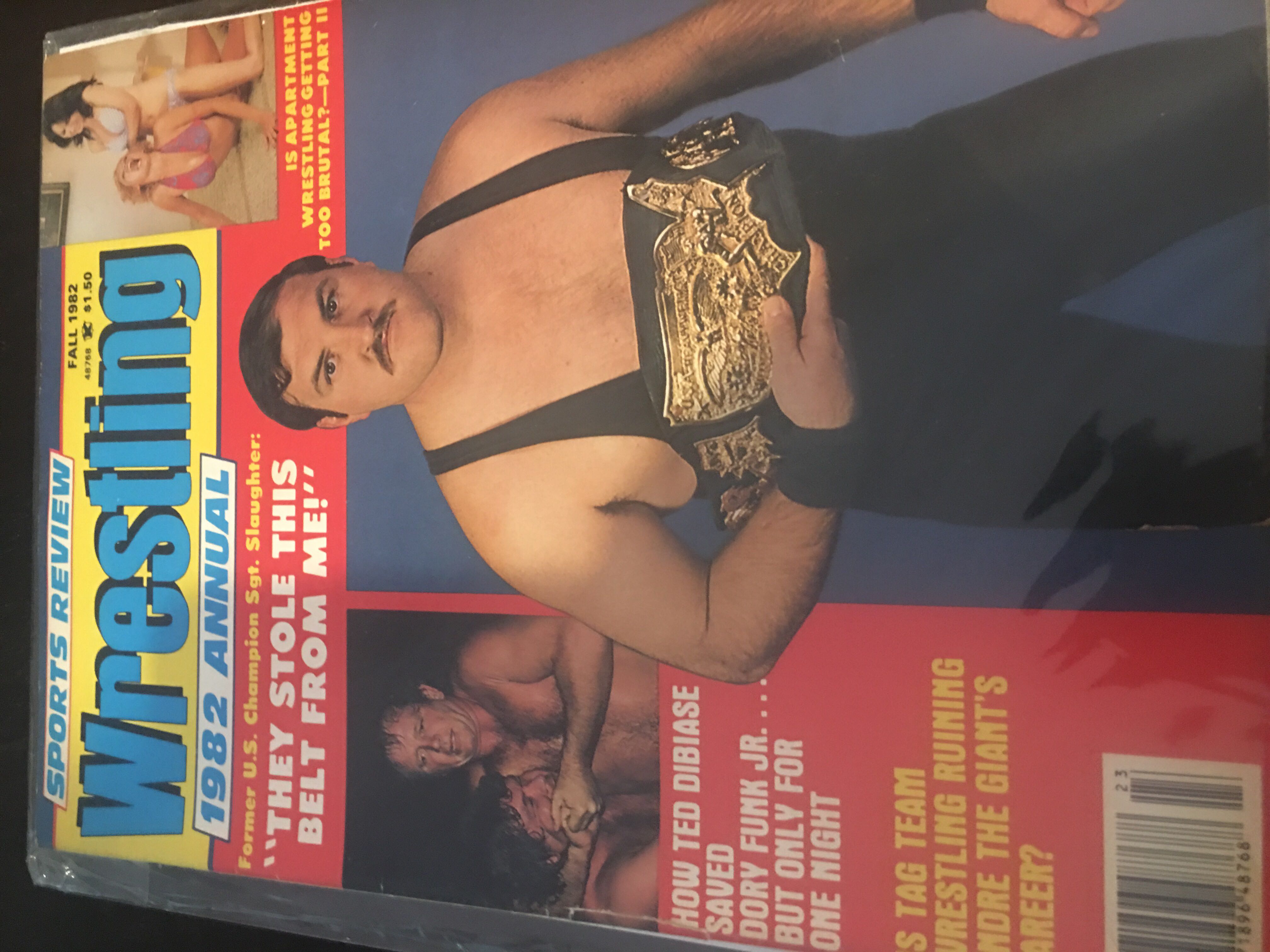 Sports Review  wrestling Fall 1982 Annual  magazine collectible - Main Image 1