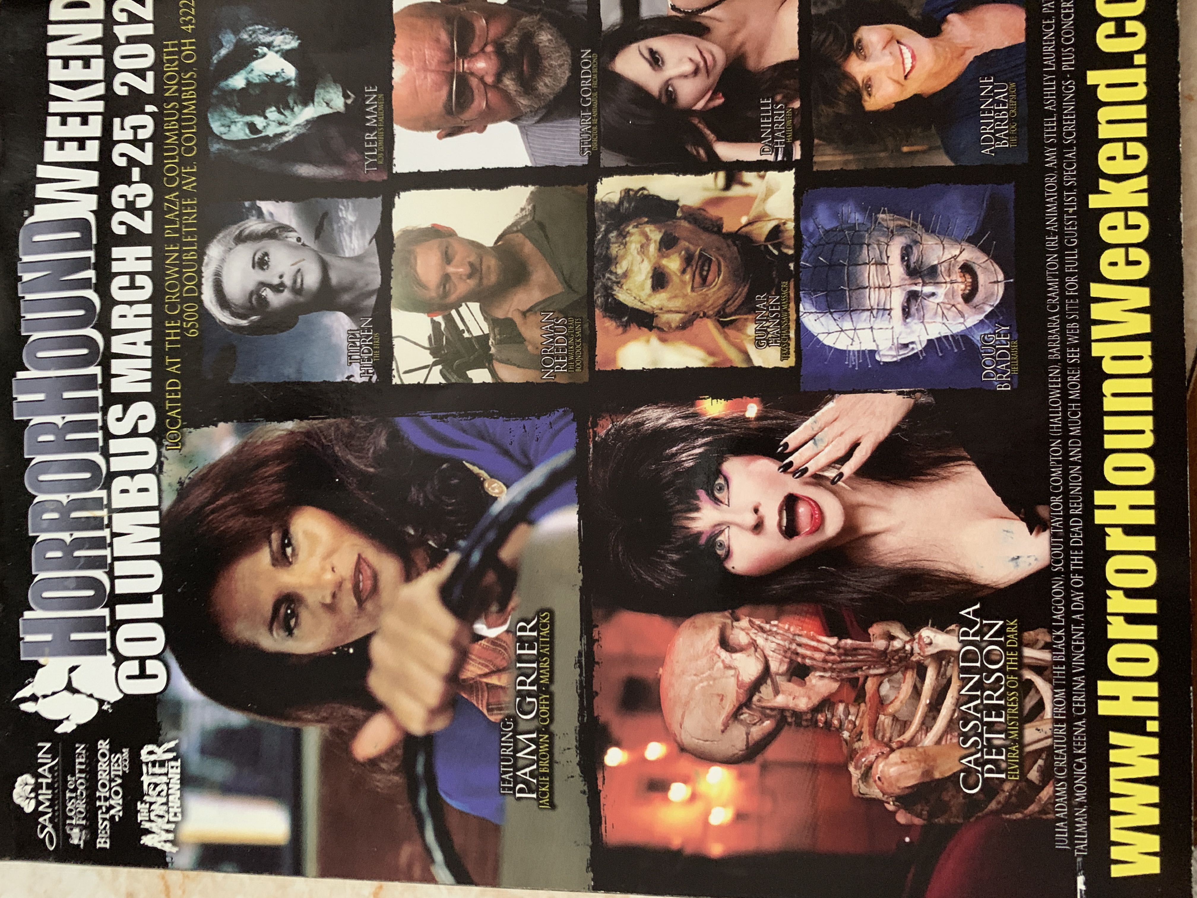 Dark Shadows  (March) magazine collectible [Barcode 071486015970] - Main Image 2