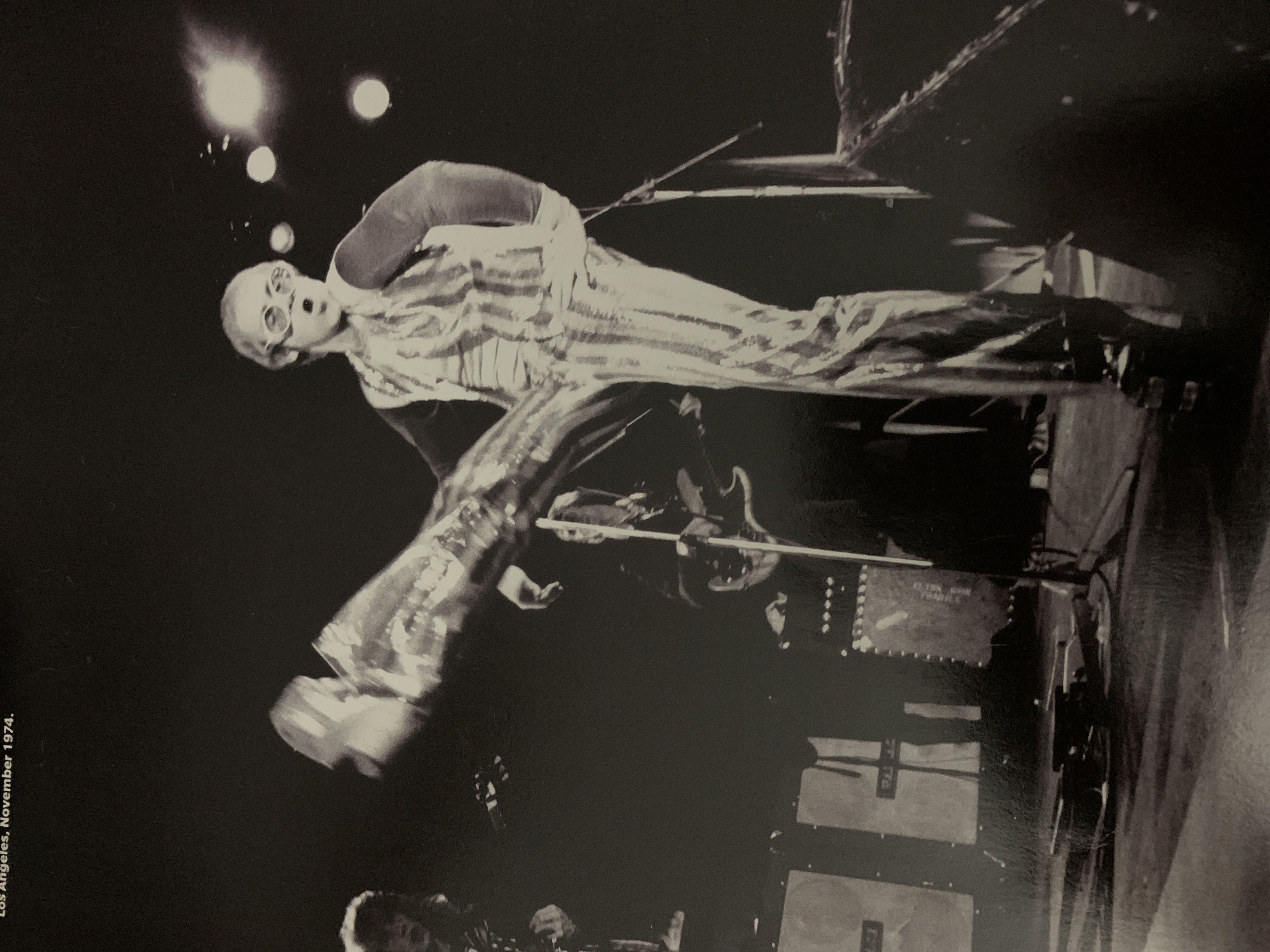 LIFE Elton John Rocket Man  (May) magazine collectible [Barcode 070989100718] - Main Image 2