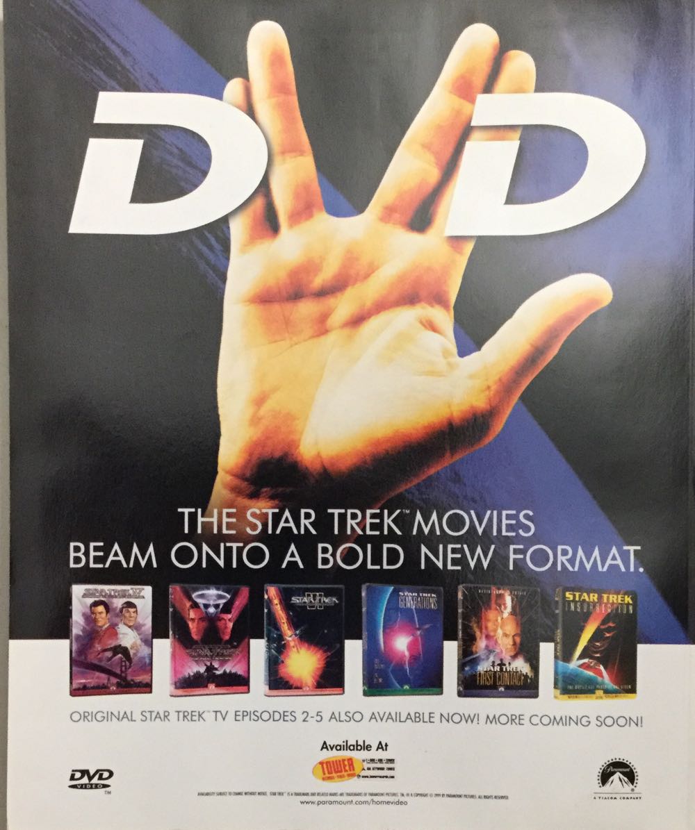 Star Trek The Magazine Vol. 1 Issue. 8  (December) magazine collectible [Barcode 071435182630] - Main Image 2