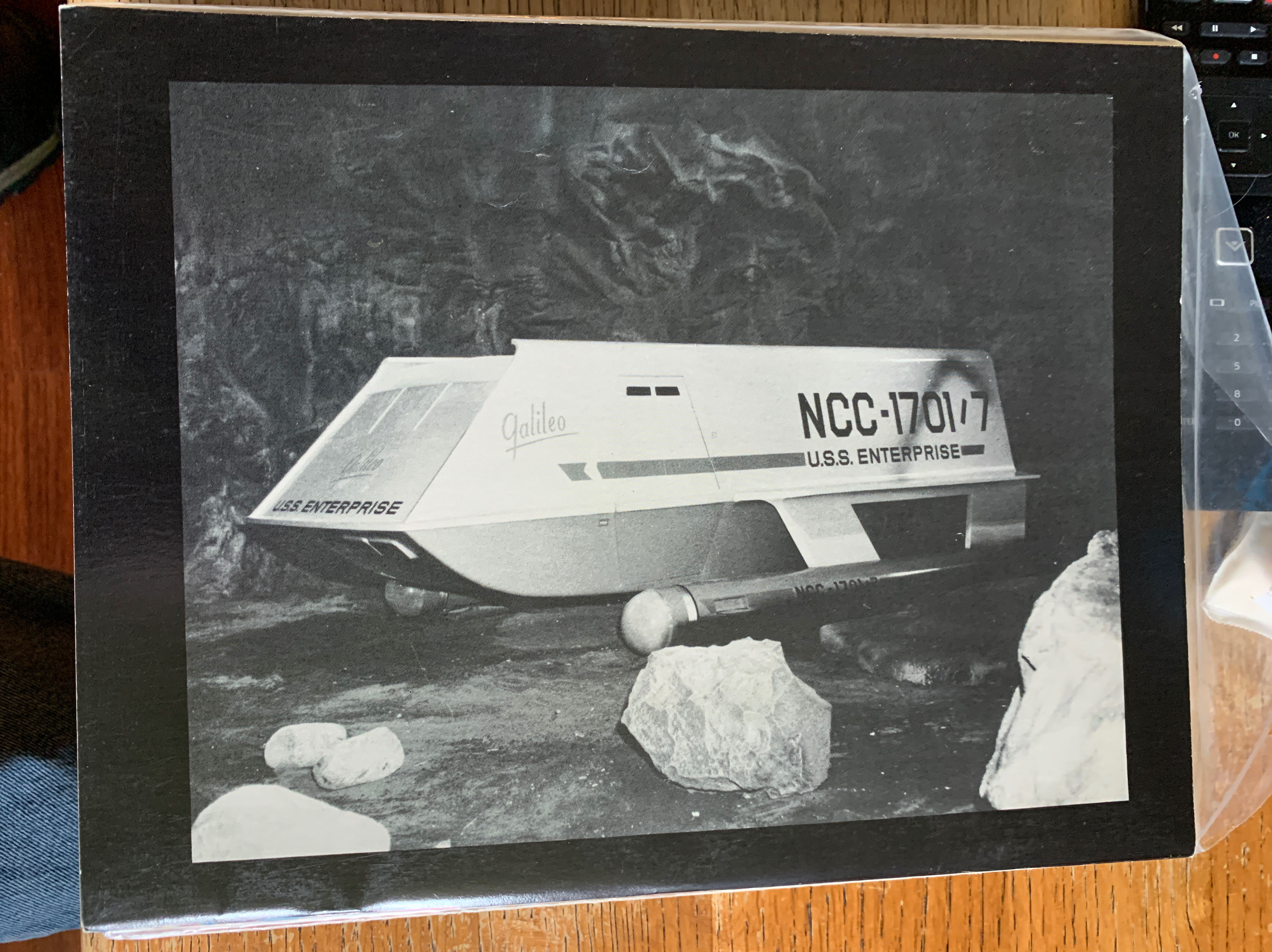 Enterprise  (March) magazine collectible - Main Image 2