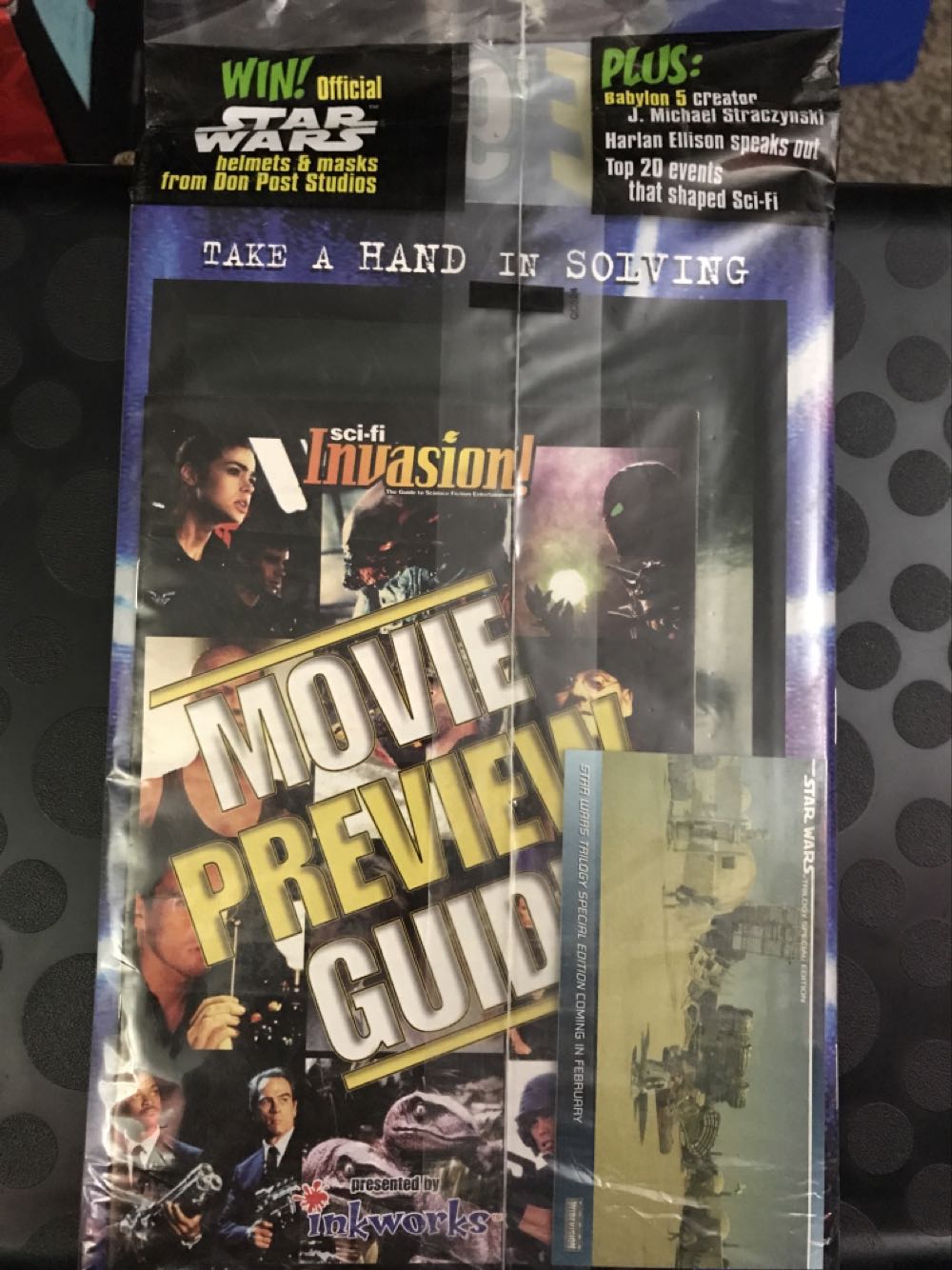 Sci-fi Invasion  magazine collectible - Main Image 2