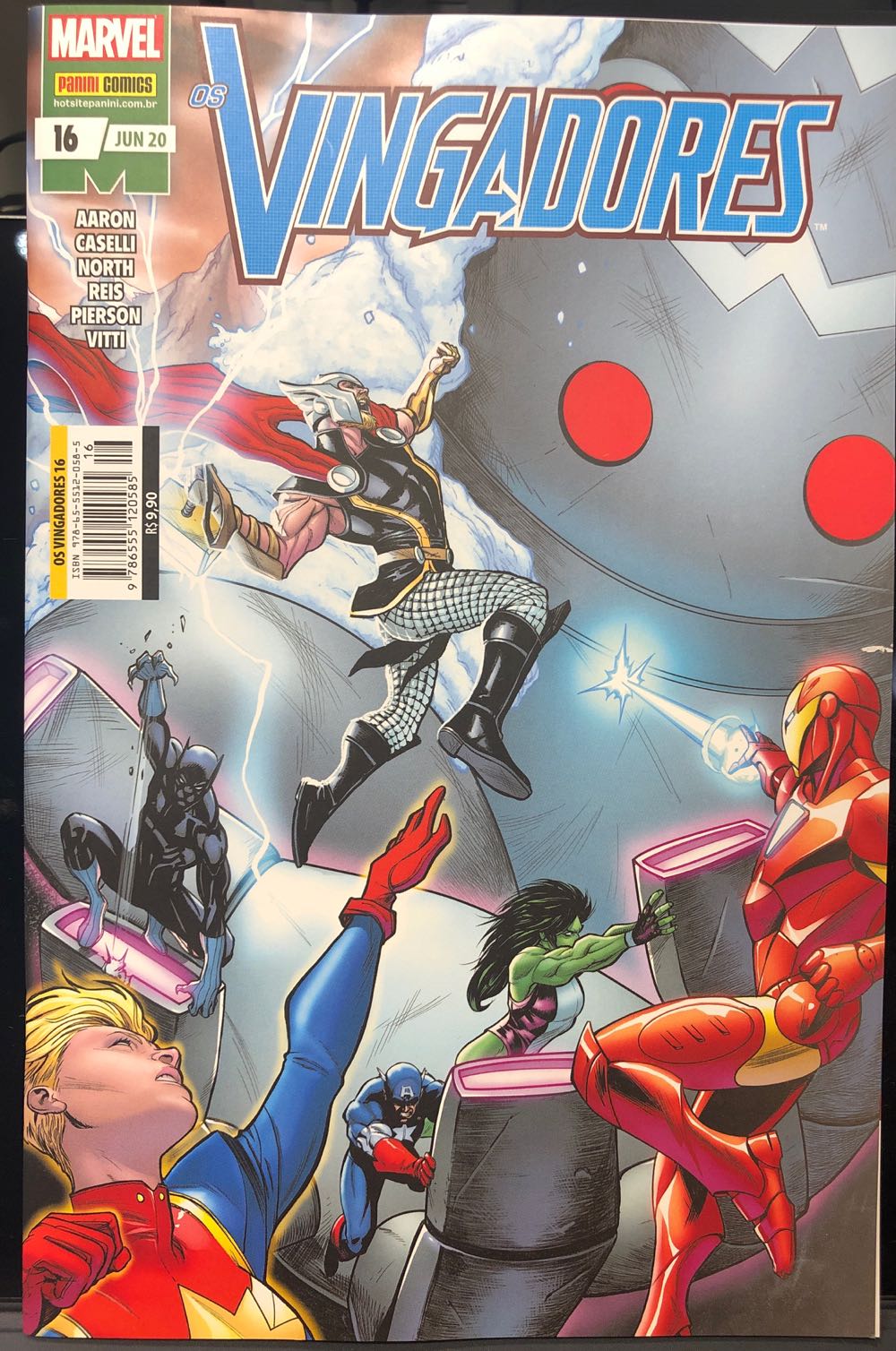 WWF Program Volume 207