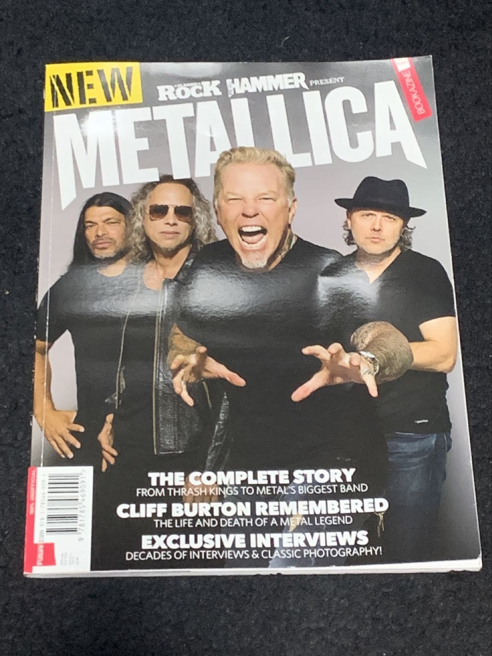 Classic Rock and Metal Hammer  magazine collectible [Barcode 9781785469091] - Main Image 1