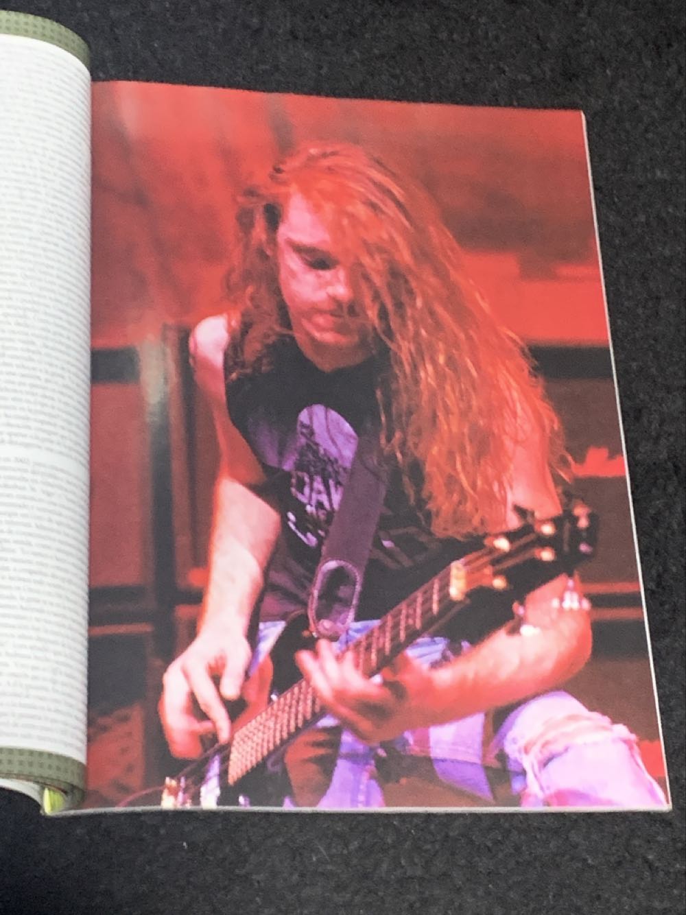 This Is Rock  (July) magazine collectible [Barcode 8424094008339] - Main Image 4