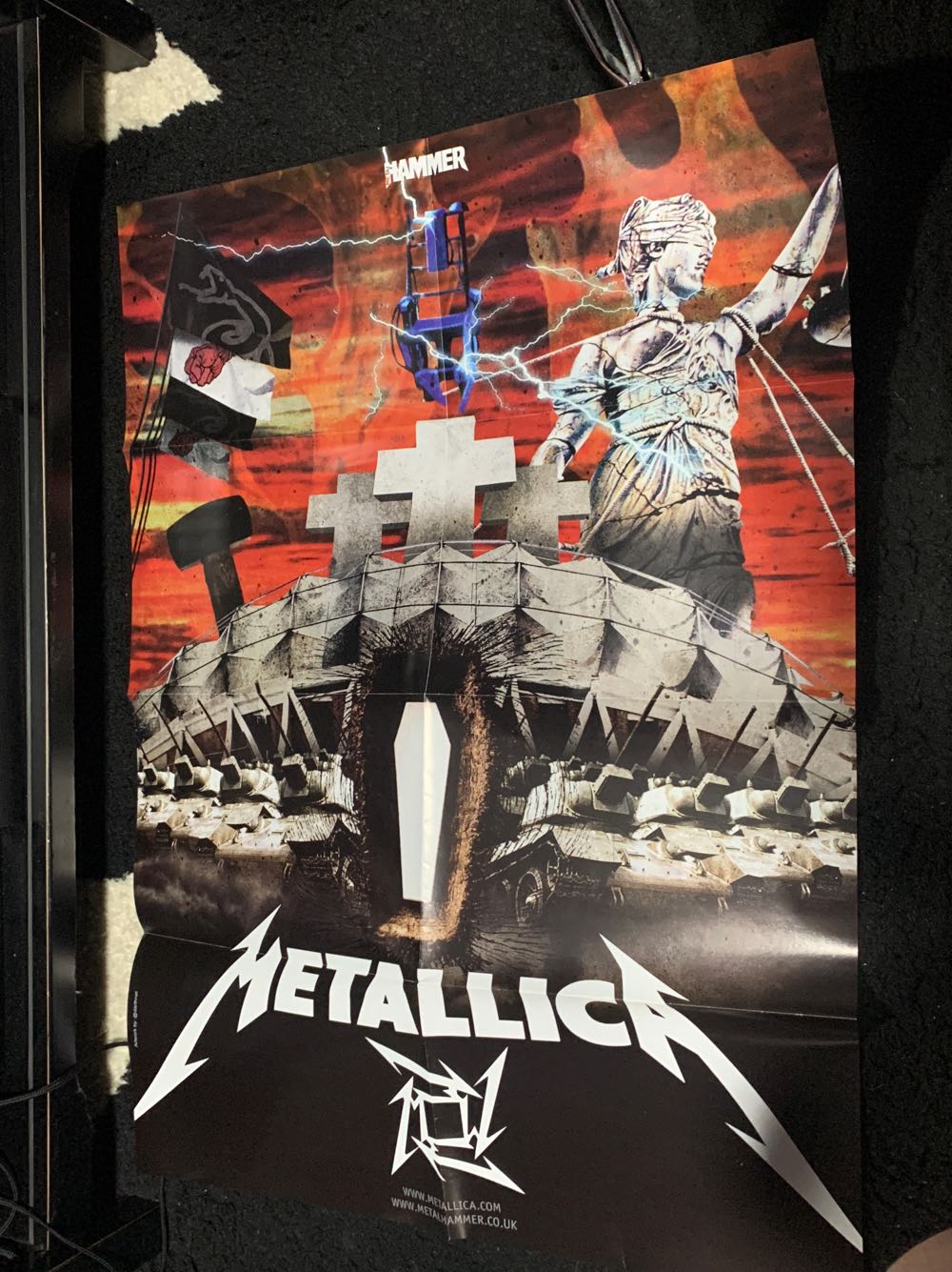 Metal Hammer  (October) magazine collectible [Barcode 9770955119133] - Main Image 4