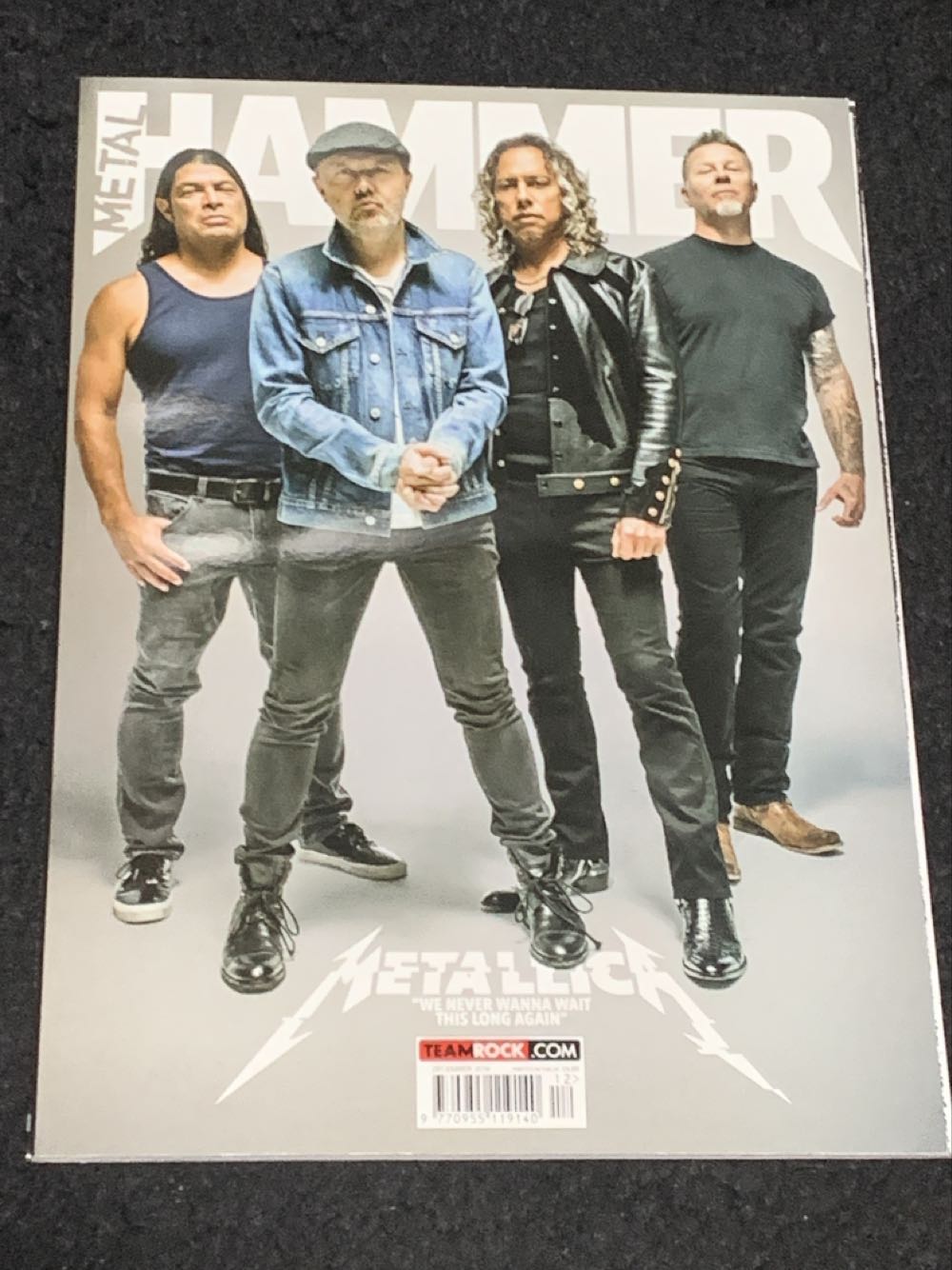 Metal Hammer  (December) magazine collectible [Barcode 9770955119140] - Main Image 3