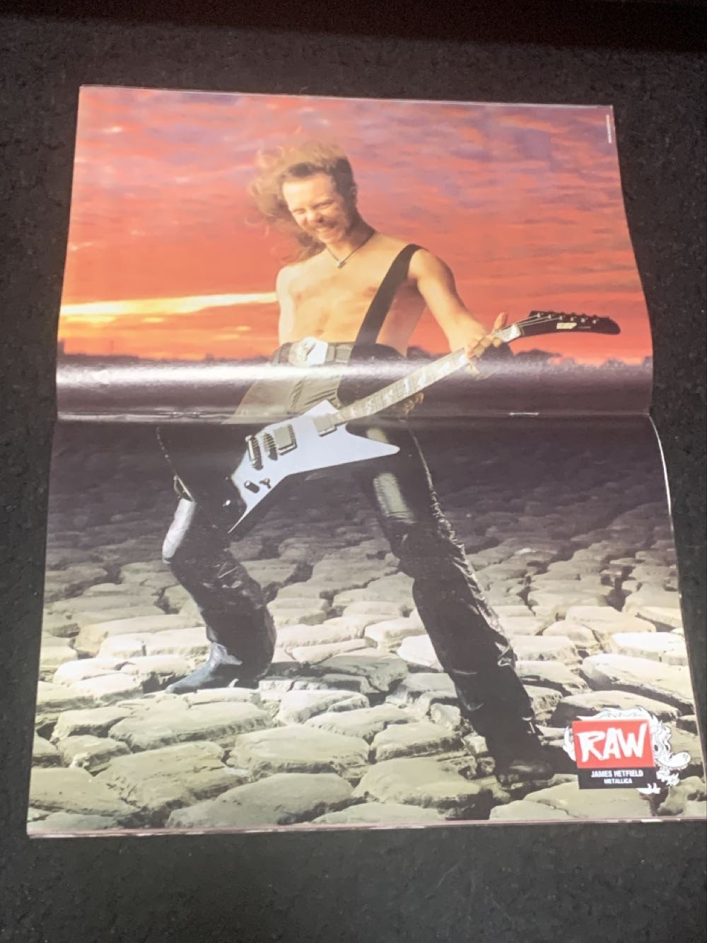 Raw  (November) magazine collectible [Barcode 9770954156030] - Main Image 2