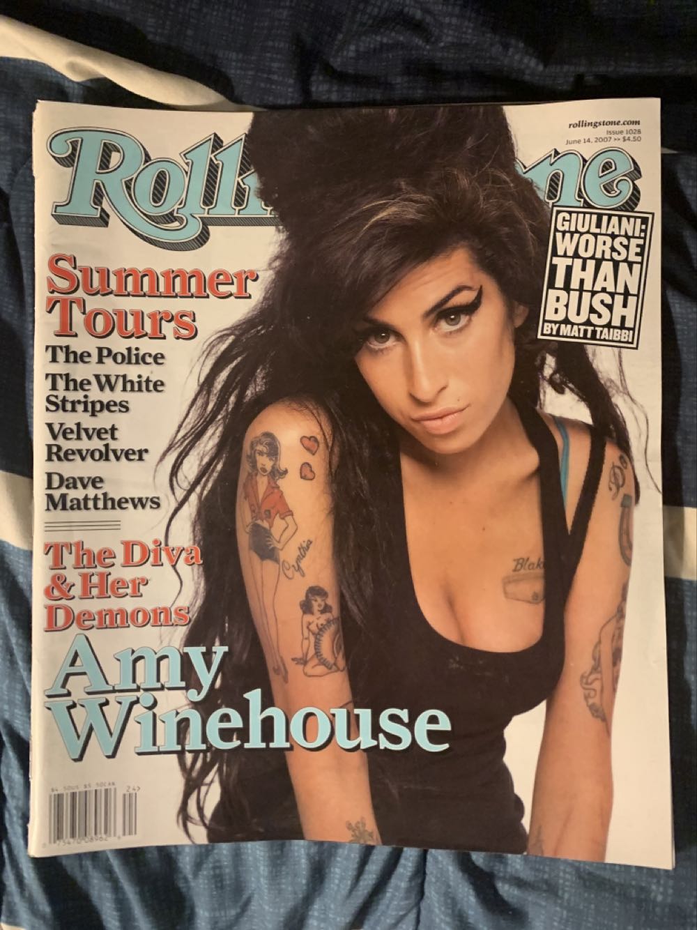 Rolling Stone  (June) magazine collectible [Barcode 07547008962624] - Main Image 1