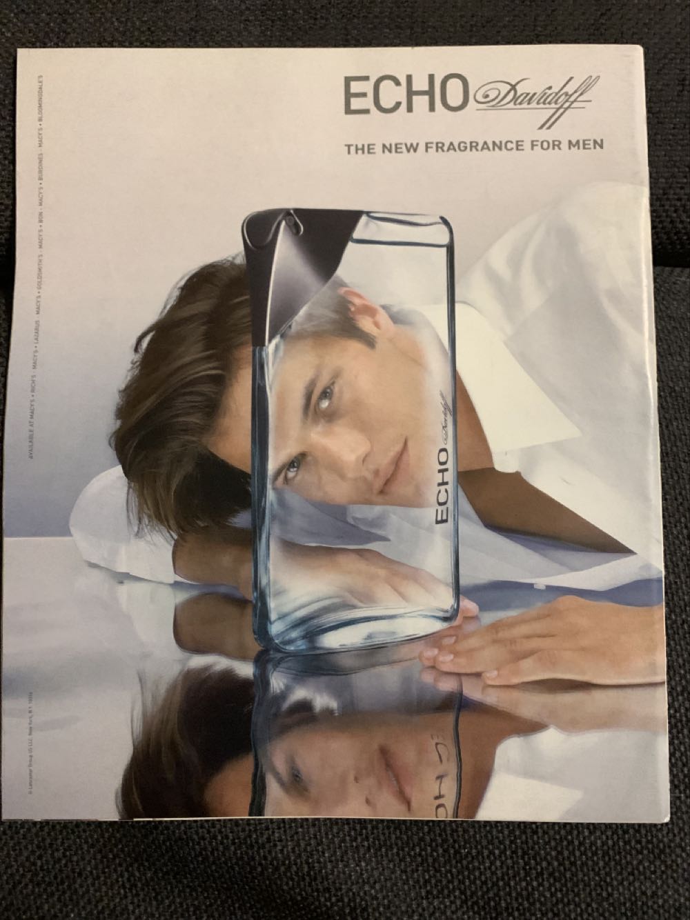 Rolling Stone  (March) magazine collectible [Barcode 07098934790810] - Main Image 2