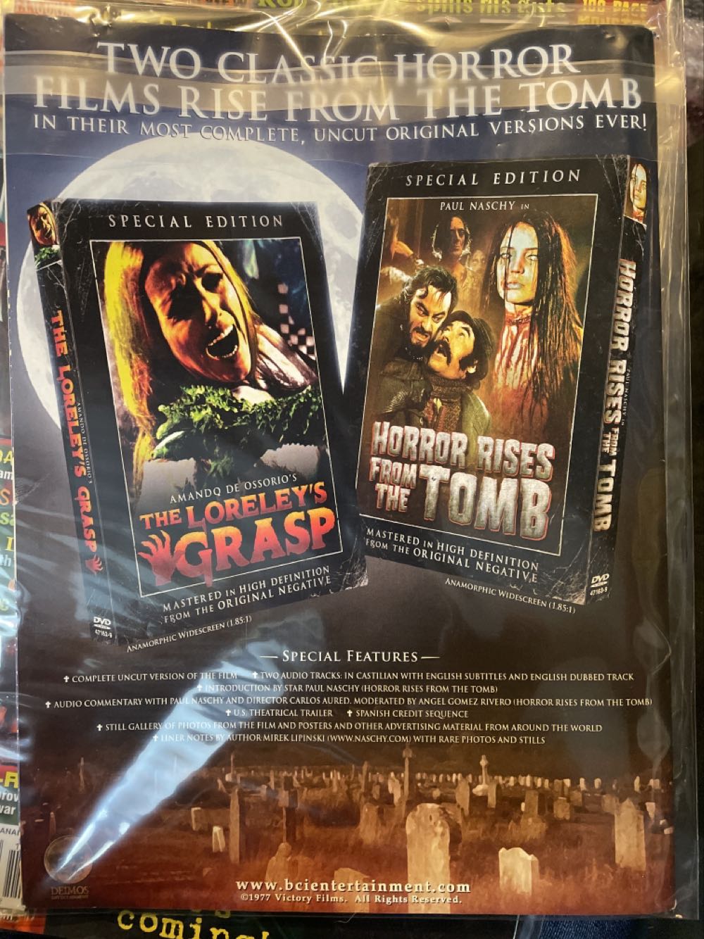 FANGORIA  (February) magazine collectible [Barcode 671717449172802] - Main Image 2