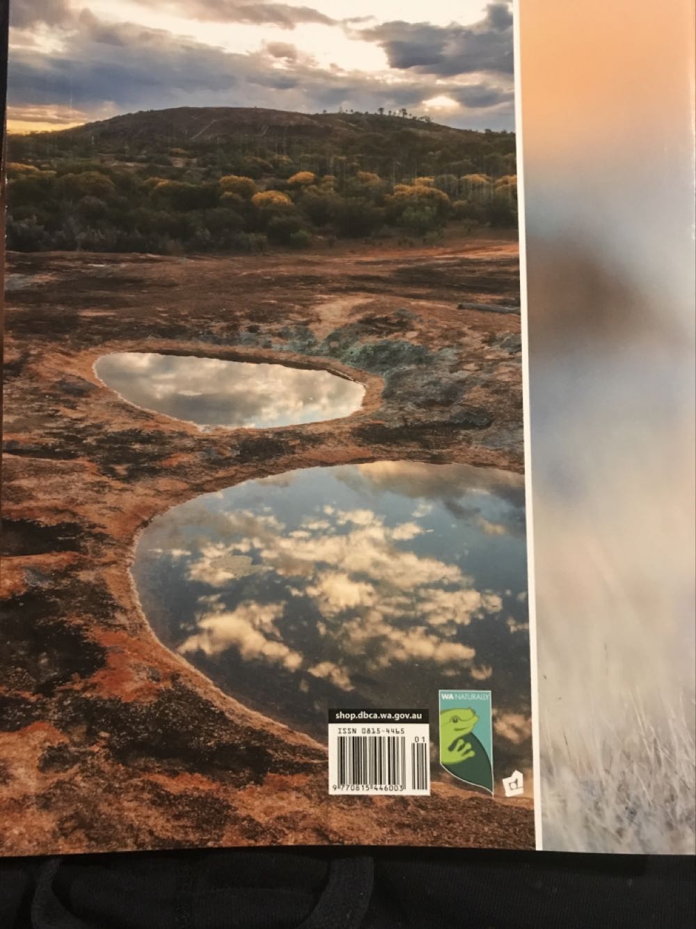 Landscope  magazine collectible [Barcode 977081544600301] - Main Image 2